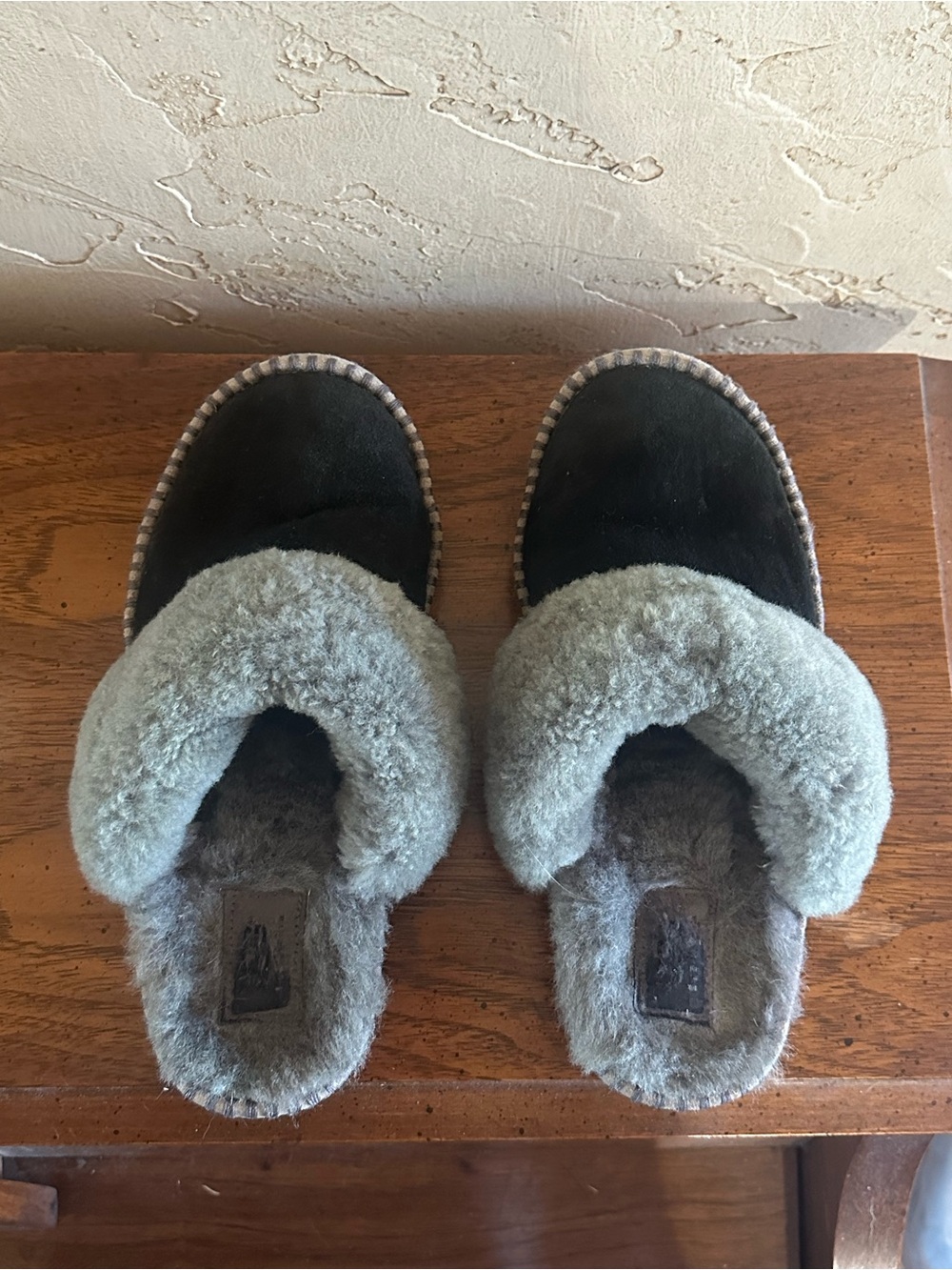 UGG Australia Black/Grey Suede Slippers Size 8